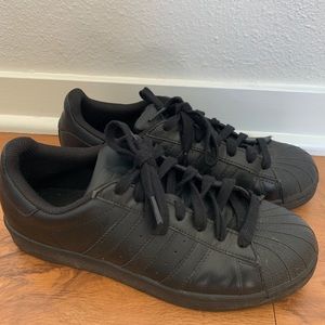 Adidas Superstar all black